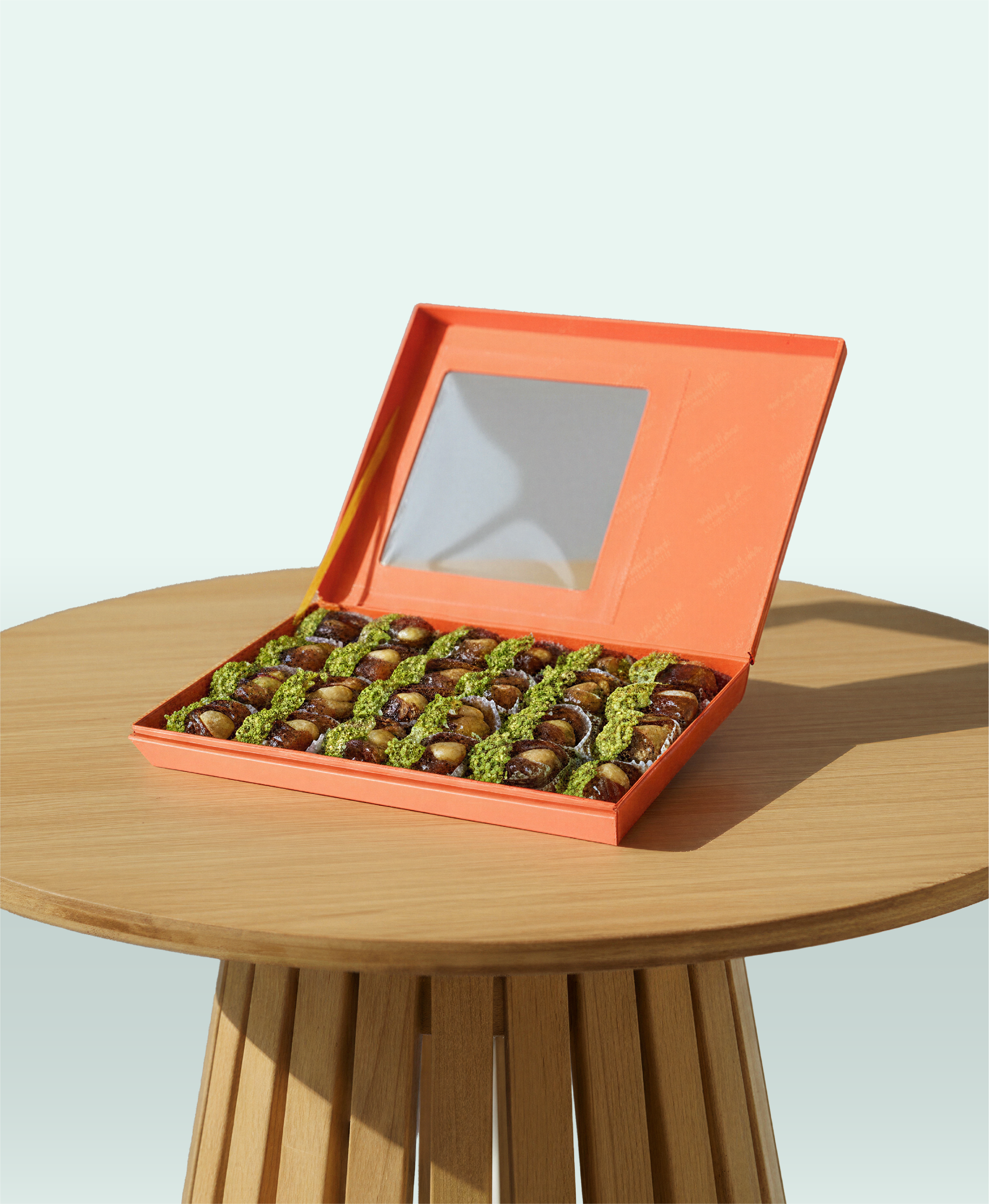 Box Fill with pistachio dated