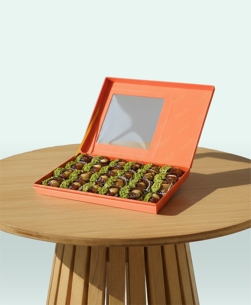 Box Fill with pistachio dated
